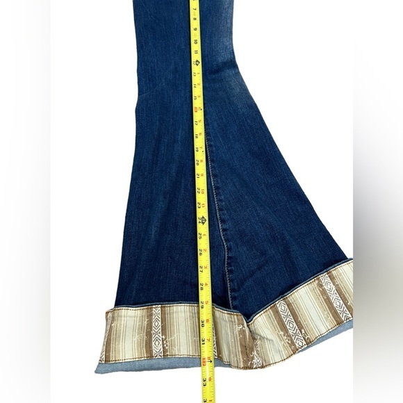 Lucky & Blessed Women’s Brown Aztec Print Cuffed Dark Wash Denim Flare Jeans - Picture 9 of 12